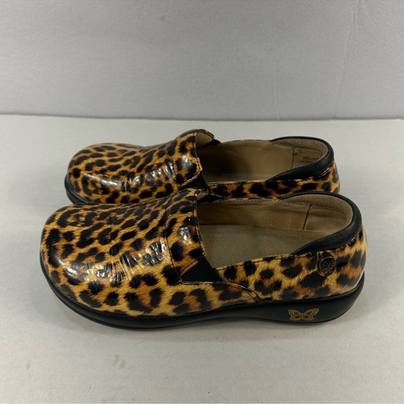 Alegria Keli Leopard Print Patent Slip-On Comfort Shoes | Women’s 38 (8–8.5) - Picture 3 of 15